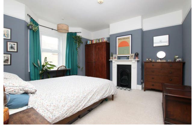 
Cosy Room in Peaceful Home with Beautiful Garden  Main Photo