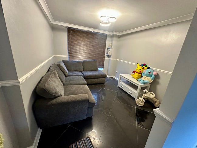 One double bedroom available in new 2bhk flat Main Photo