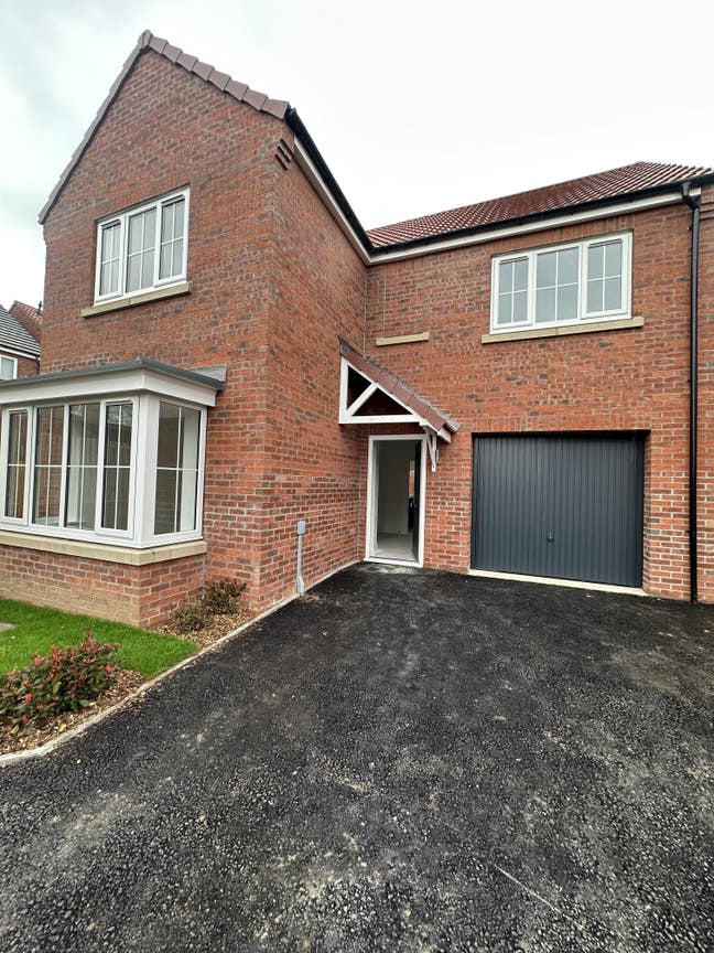 Room • £549 • All Bills Includ•cleaner weekly Main Photo