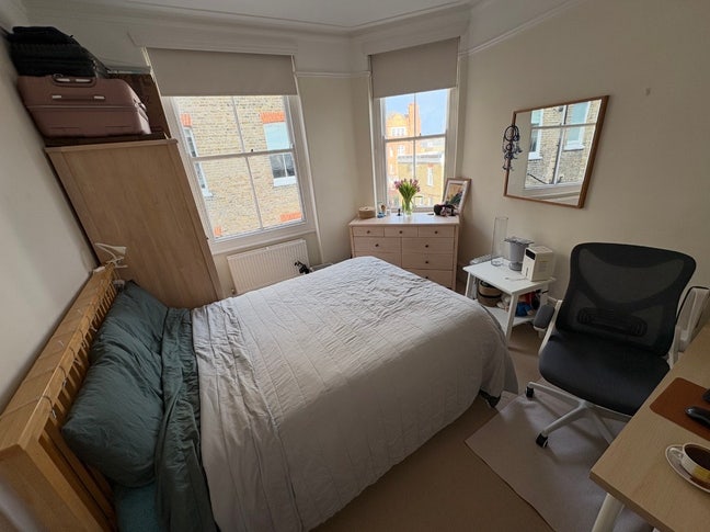 Double Room in Fulham  Main Photo