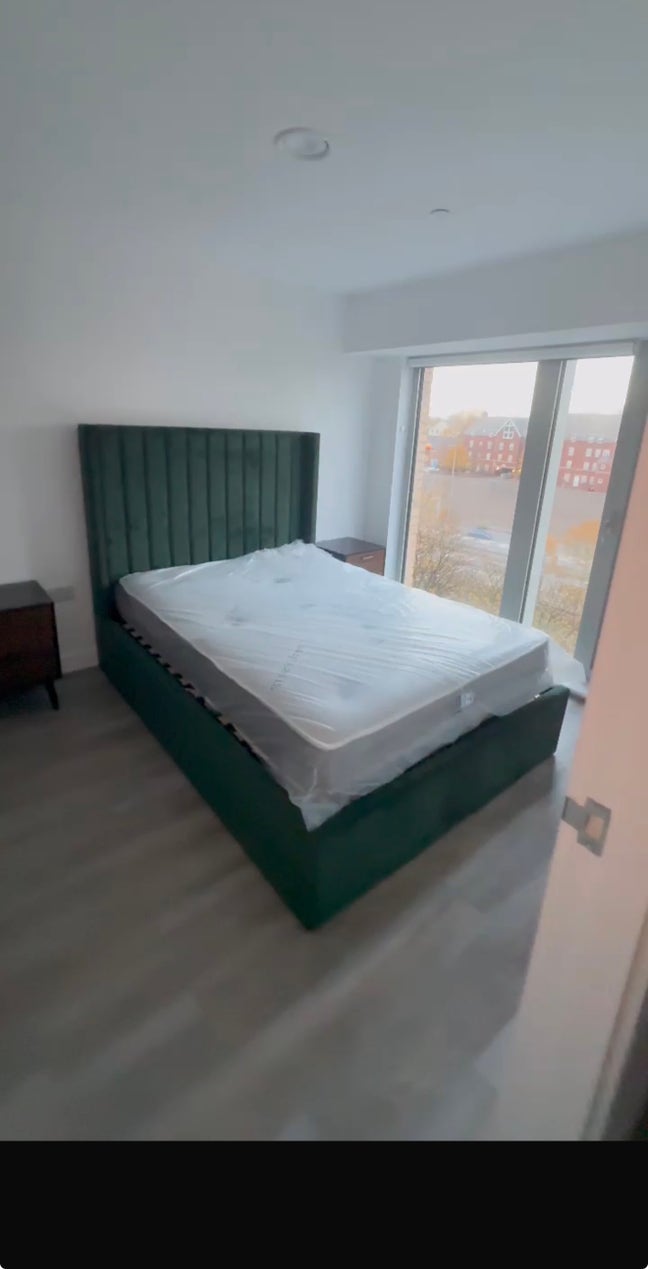 Fantastic furnished 2 bedroom flat in Eccles  Main Photo