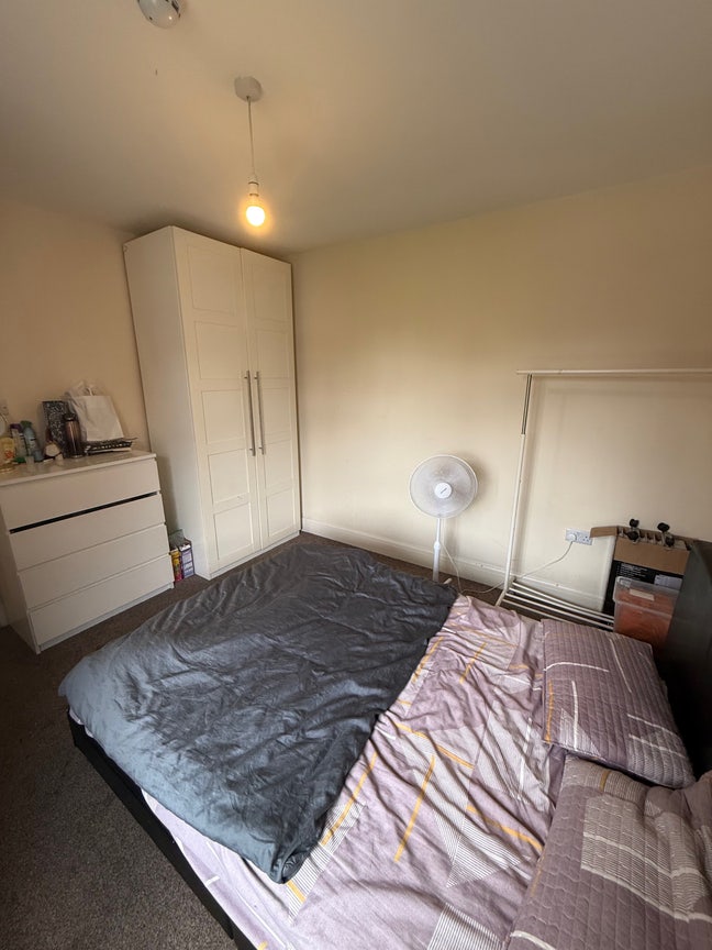 Large double room near Wembley park station  Main Photo