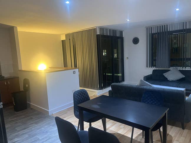 Beautiful Modern Double Room in Salford Central Main Photo