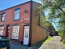 Refurbished 4 Bed House For Rent Main Photo