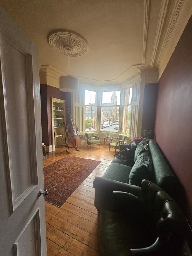 Beautiful luxury flat in Strathbungo - short term Main Photo