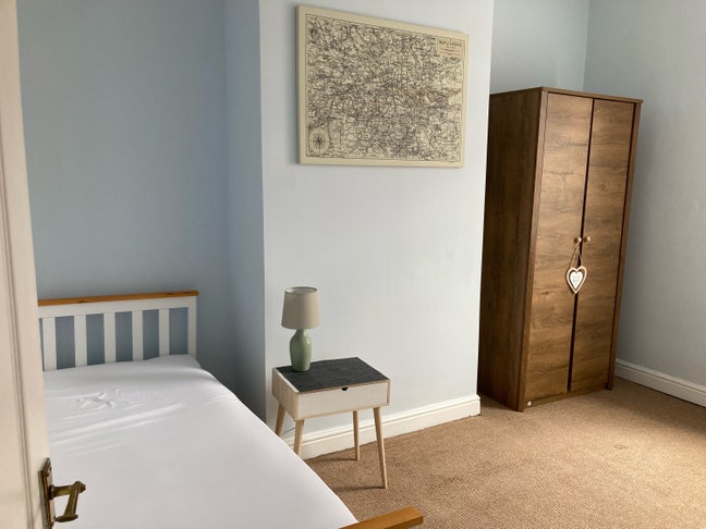 Large Double room available  Main Photo