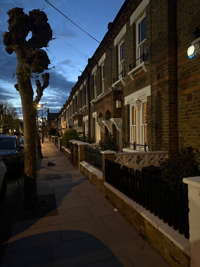 Lovely double room in W10 Main Photo