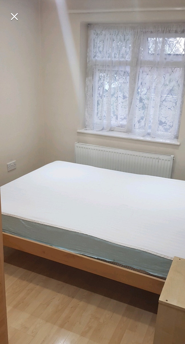 2 bed house Main Photo