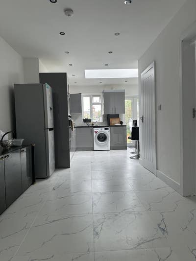 Double Room In Newly Renovated House Main Photo