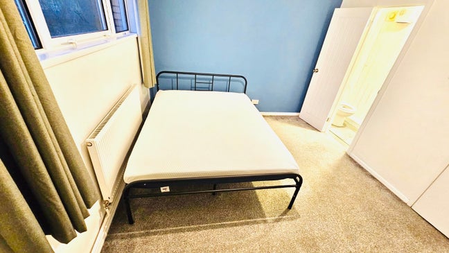 Ensuite Room in sharing for 1 Boy Main Photo