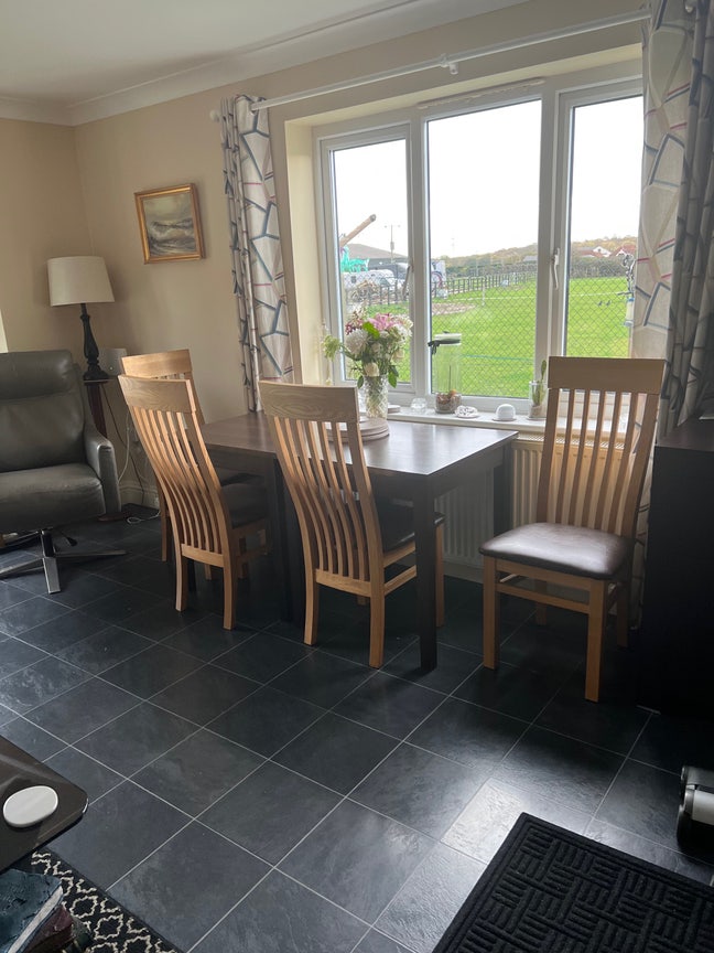 Single Upstairs Room with own Shower Room unshared Main Photo