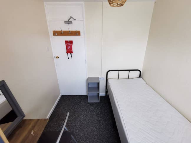 Single room close to Harlow hospital & town centre Main Photo