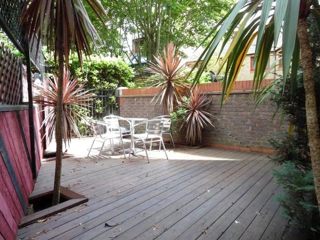 Large Double Bedroom with Juliet Balcony- SE16  Main Photo