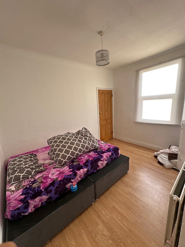 Double Room Available  Main Photo