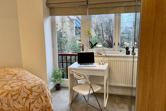 Double Bedroom+Juliet Balcony- Clean House- SE16 Main Photo