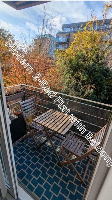 3-Month Sublet: Modern 2-Bed Flat with Balcony Bow Main Photo