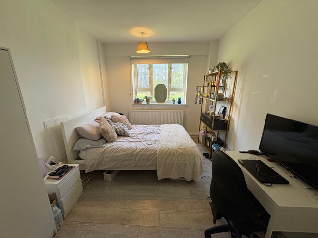 1 bed in flat share (zone 1)  Main Photo