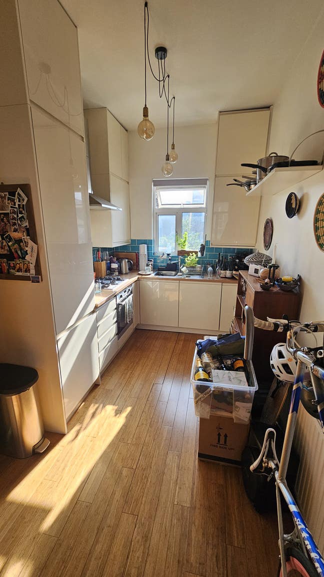 One bedroom flat on Blackstock Road Main Photo