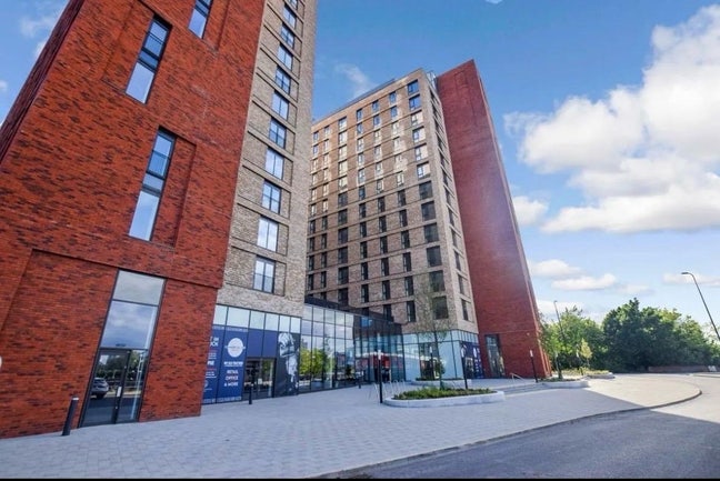 Luxury Flat close to city centre! Main Photo