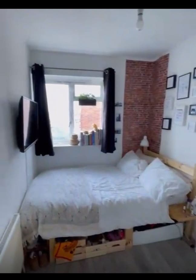 Cozy Zone 2 Sublet • 4–31 Dec Main Photo