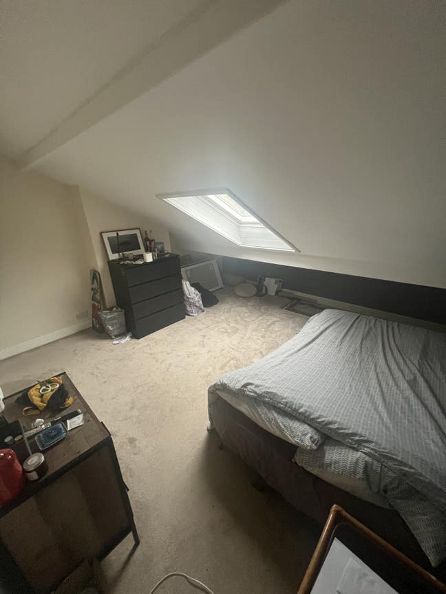 Double room in a shared house  Main Photo