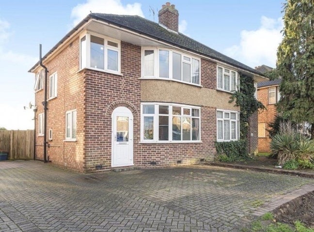 Rooms in a Shared House, Cassiobury Avenue, TW14 Main Photo