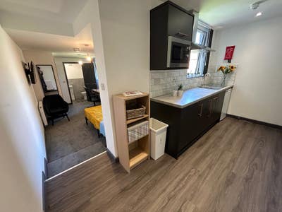 Large luxury rooms in CV2 - Ensuite & Kitchenette Main Photo