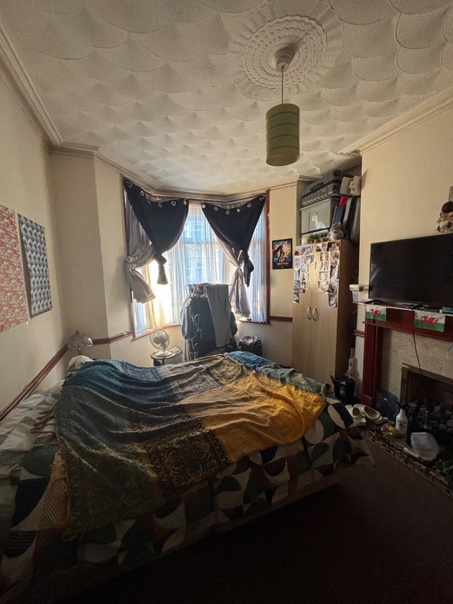 Cathays room available  Main Photo