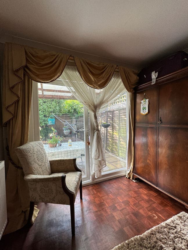 Spacious Room with Single Bed- KT9 Main Photo