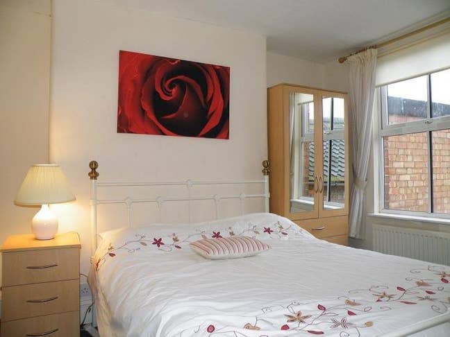 Amazing room available in Central Northampton. Main Photo