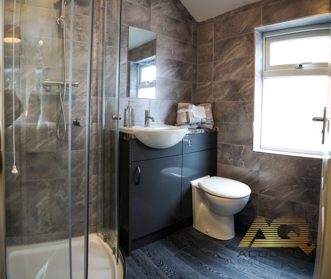 Taste Of Luxury Property in Dogsthorpe - PE1 💎 Main Photo