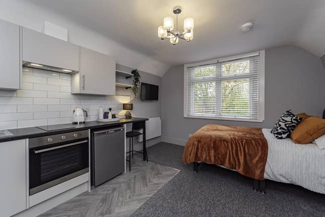 ⭐Brand new Beautifully Refurbished Studios ⭐ Main Photo