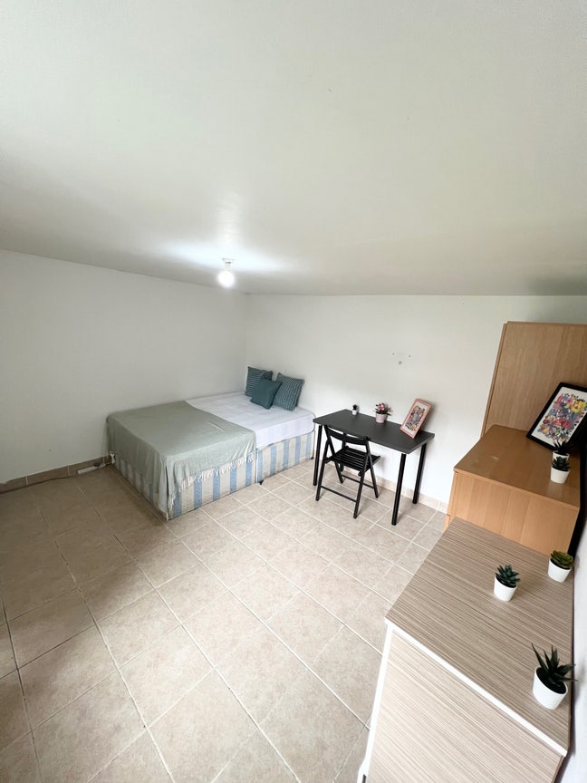 Spacious Double Room Single Room, Ready to Move In Main Photo