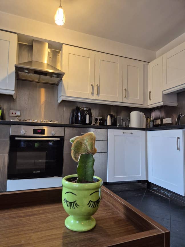 Large Double bedroom with en suite  Main Photo