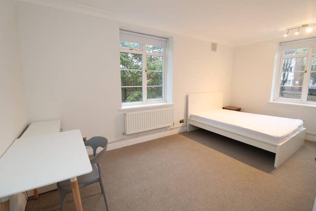 Modern Rooms in Fully Refurbished Ealing Broadway  Main Photo