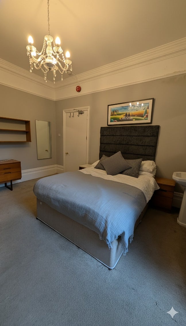 Spacious Double Room in Watford WD17 Main Photo