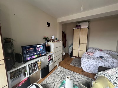 Big room in brixton  Main Photo