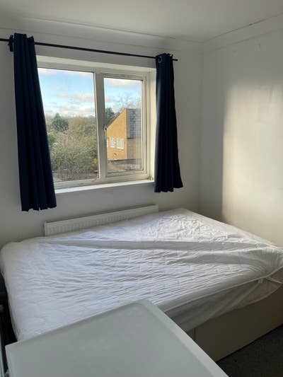 Single Room- Stantonbury Main Photo