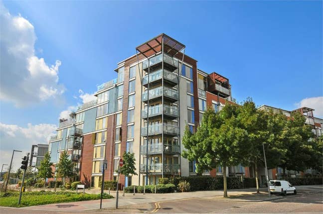 North Greenwich Prime Location- Northern Line & O2 Main Photo