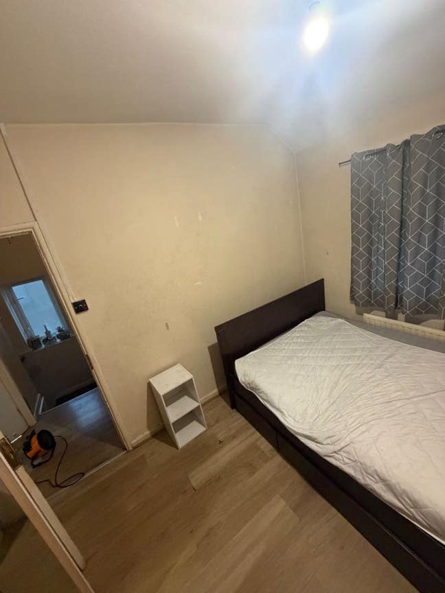Large Double Room Available in Dagenham RM8 Main Photo