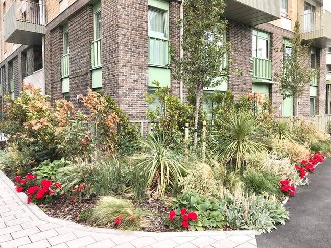 Brand New Luxury Huge Double Room Close to Station Main Photo