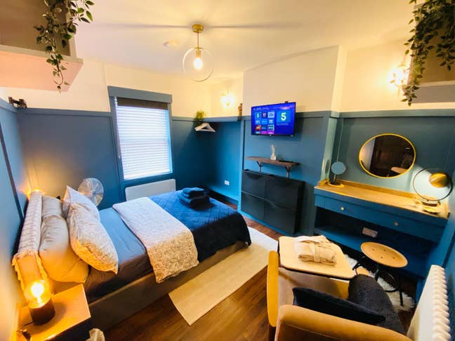 The Blue Room Available Now! Main Photo