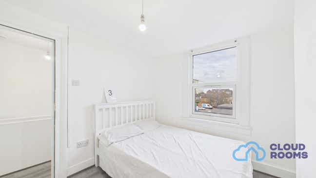 Two Double Rooms in Shared Flat– N18 🏠 Edmonton Main Photo