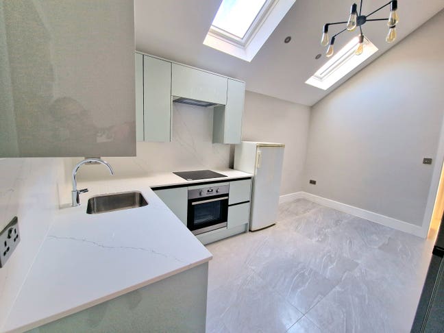 New 1-Bedroom Flat near Addenbrooke's Hospital Main Photo