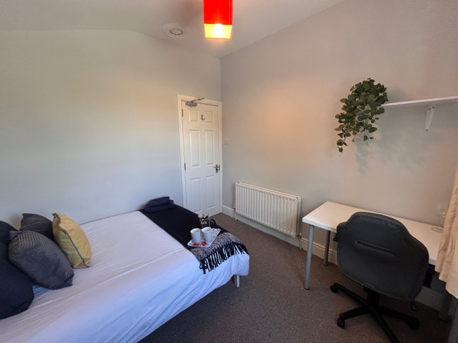 Double Room with Views Overlooking Common  Main Photo