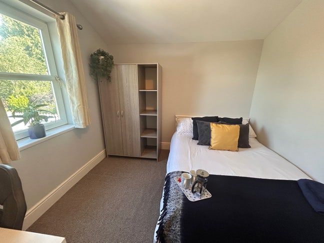 Double Room with Views Overlooking Common  Main Photo