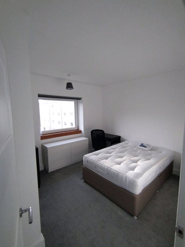 Room for rent Main Photo