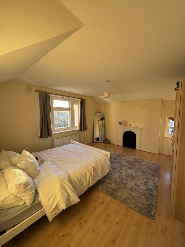 Room available for 1 week 13 Dec- 3rd Jan Main Photo
