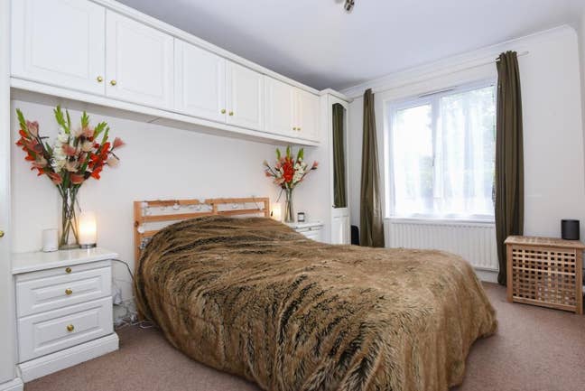Two-Bedroom Apartment in South Park Gardens, SW19 Main Photo