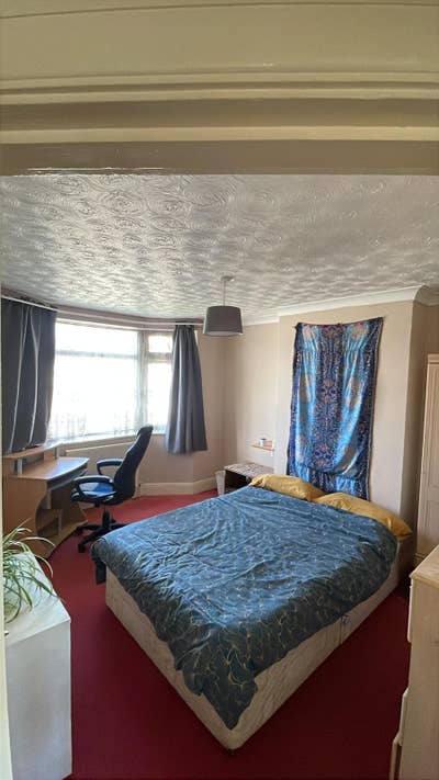 Double bed room to rent Main Photo